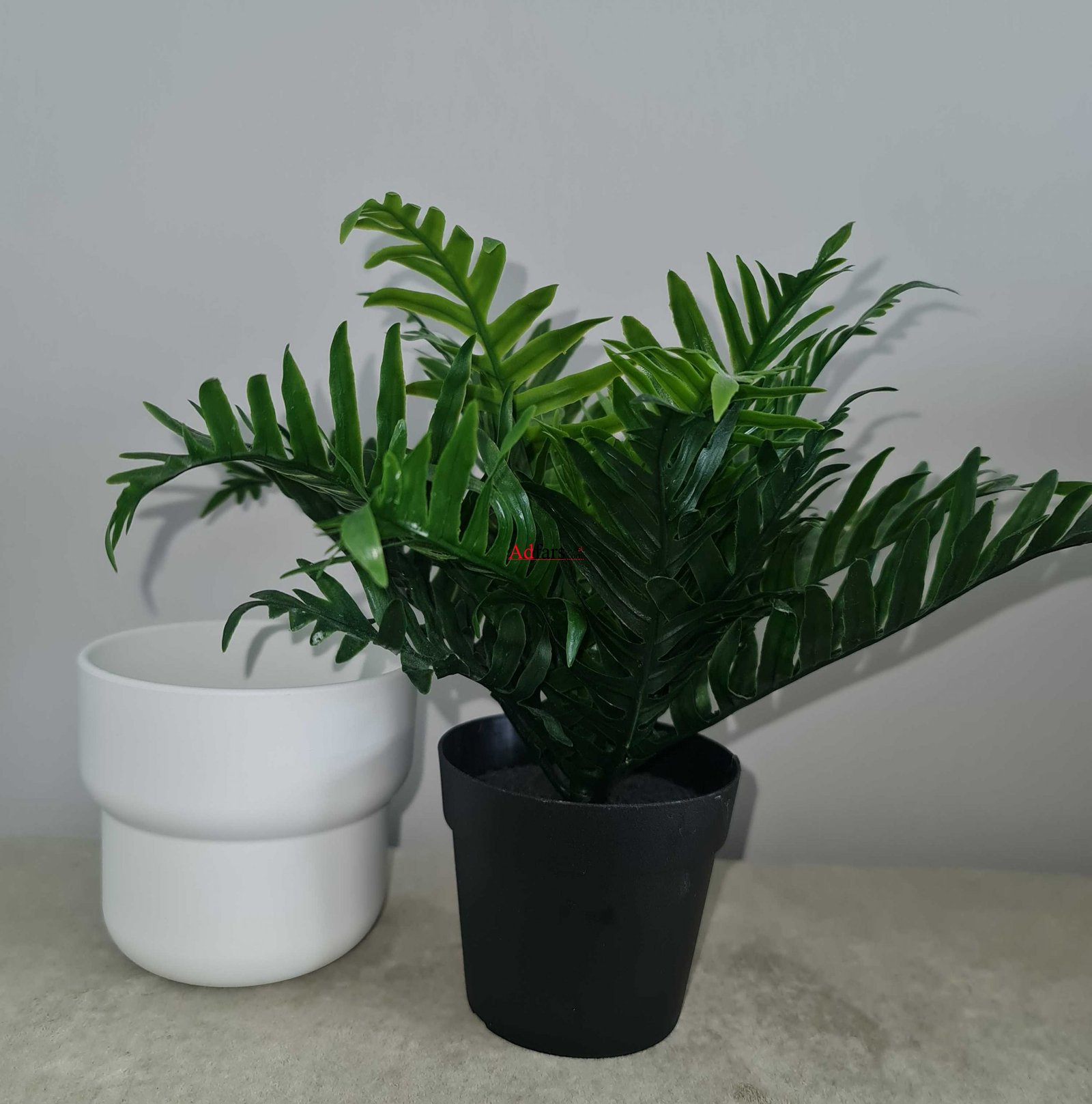 گلدان و گل ایکیا